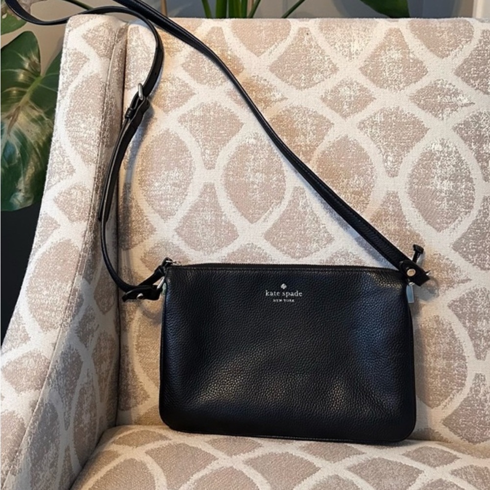Like new/ NWOT Leather Kate Spade New York Triple Gusset Crossbody, Black